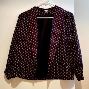 Women’s modern cut 3/4 sleeve style blazer